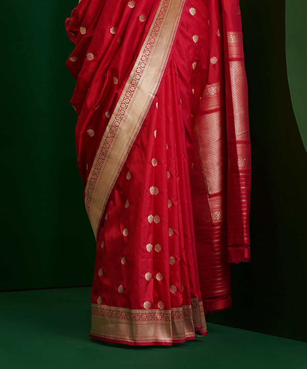 Handloom_Pink_Dual_Tone_Pure_Katan_Silk_Banarasi_Saree_With_Kadhwa_Ashrafi_Booti_WeaverStory_04