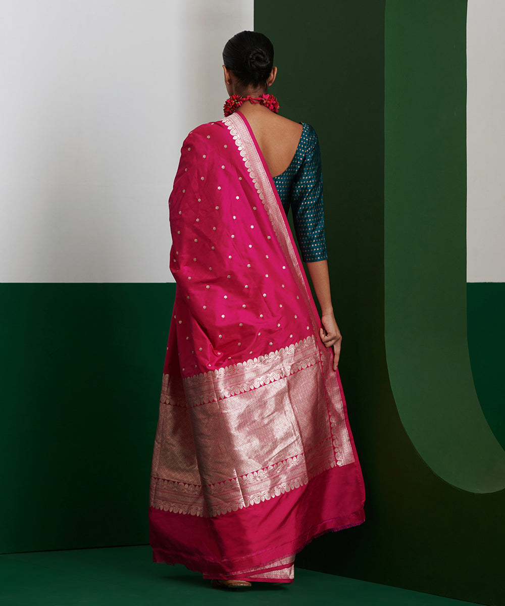 Pink_Dual_Tone_Handloom_Pure_Katan_Silk_Banarasi_Saree_With_Kadhwa_Ashrafi_Booti_WeaverStory_03