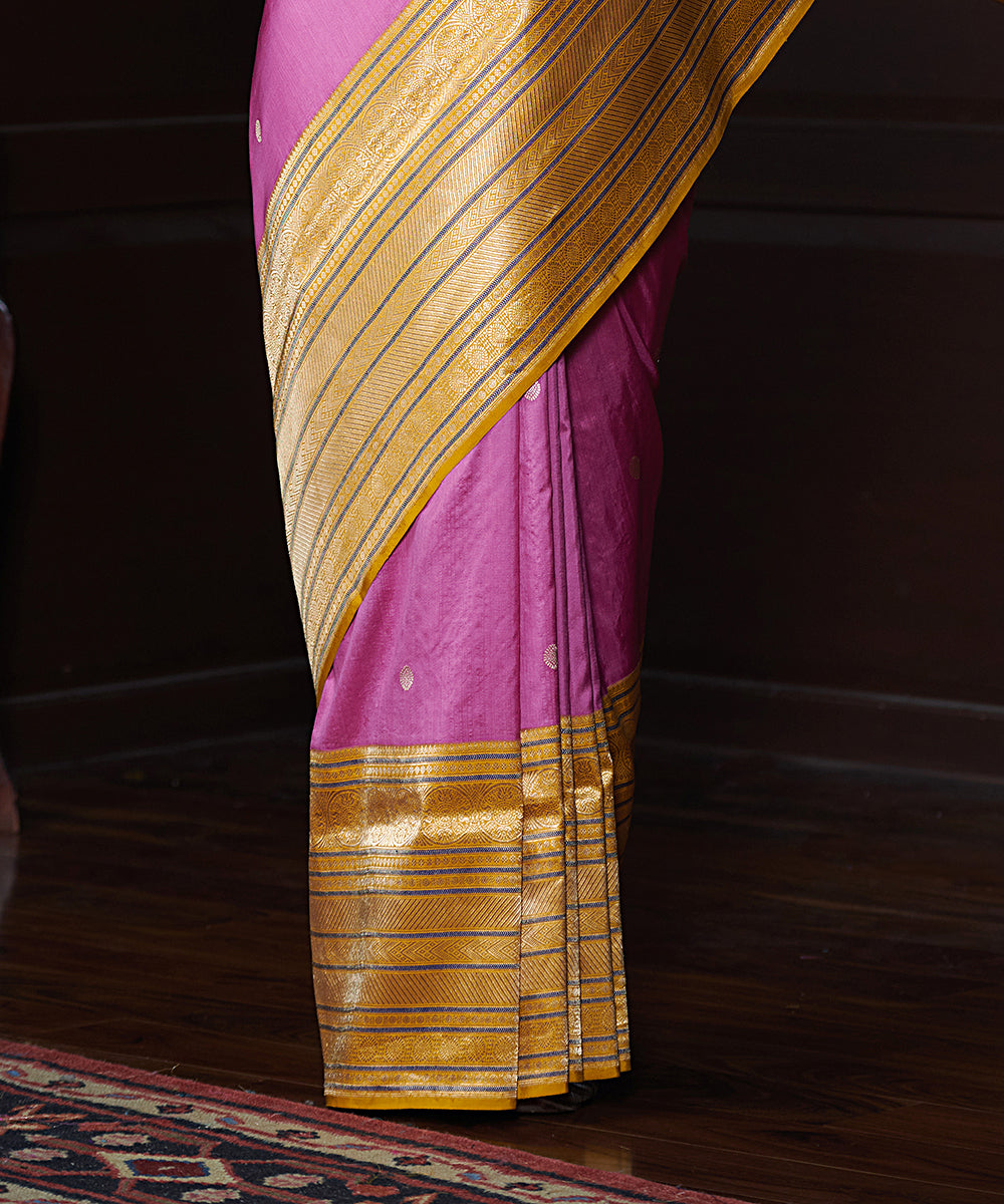 Handloom_Rose_Pink_Pure_Katan_Silk_Banarasi_Saree_With_Yellow_Meenakari_Contrast_Border_WeaverStory_04