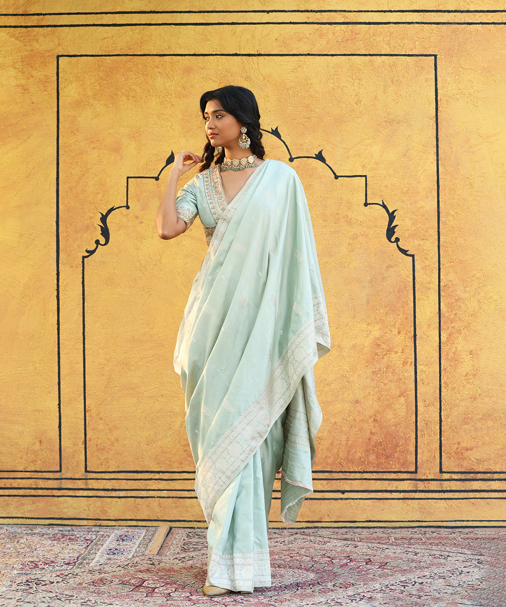 Pistachio_Green_Handloom_Pure_Katan_Silk_Banarasi_Saree_With_Ektara_Kadhwa_Booti_WeaverStory_02