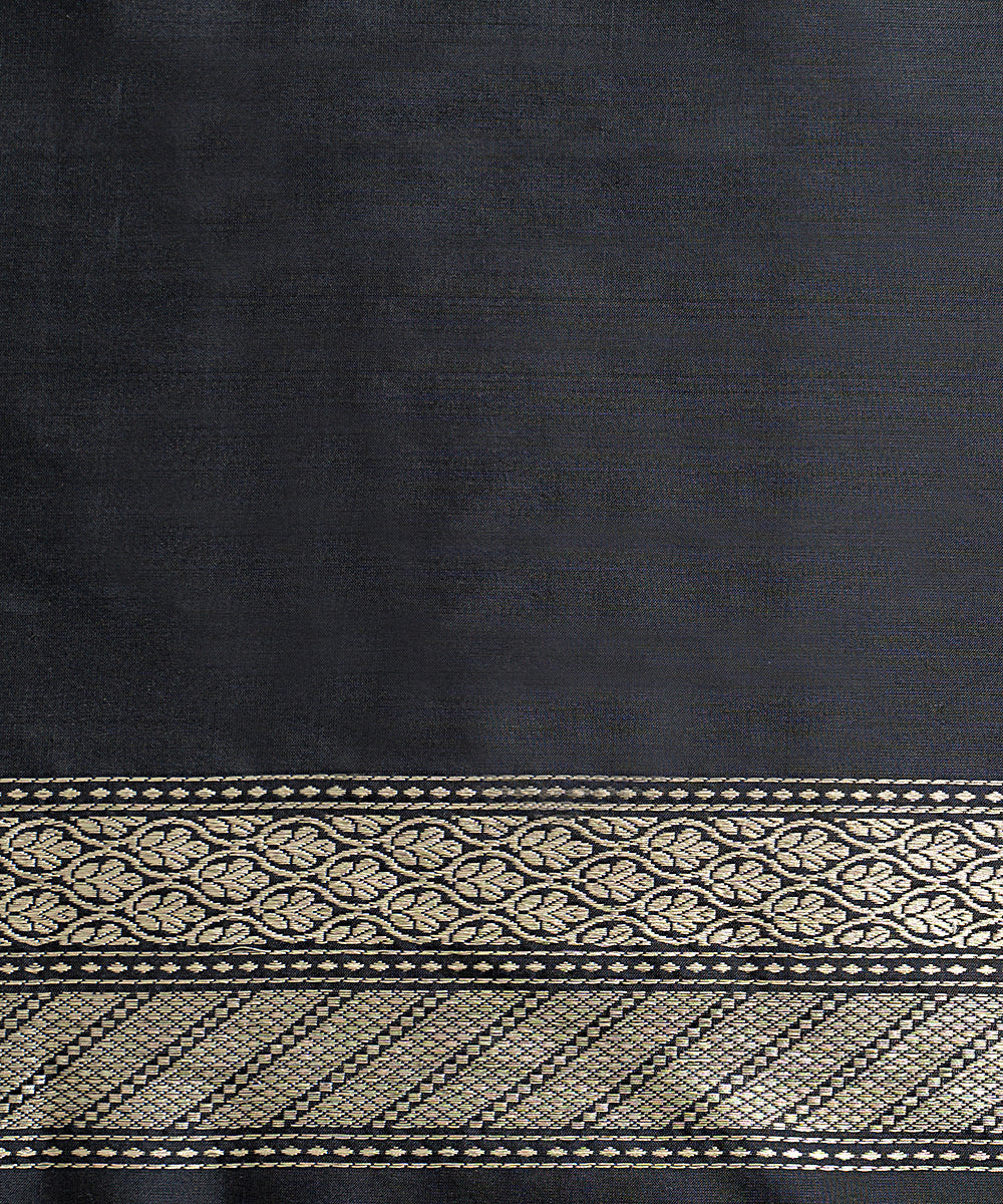 Handloom_Black_Pure_Katan_Silk_Zari_Brocade_Banarasi_Saree_With_Shikargah_Motifs_WeaverStory_05