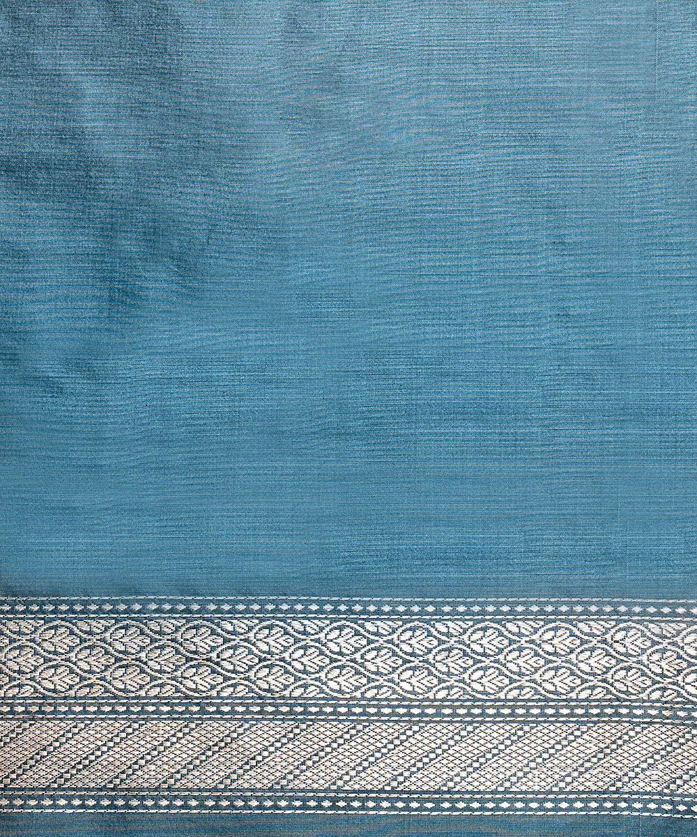 Handloom_Green_And_Black_Dual_Tone_Zari_Brocade_Shikargah_Banarasi_Saree_WeaverStory_05