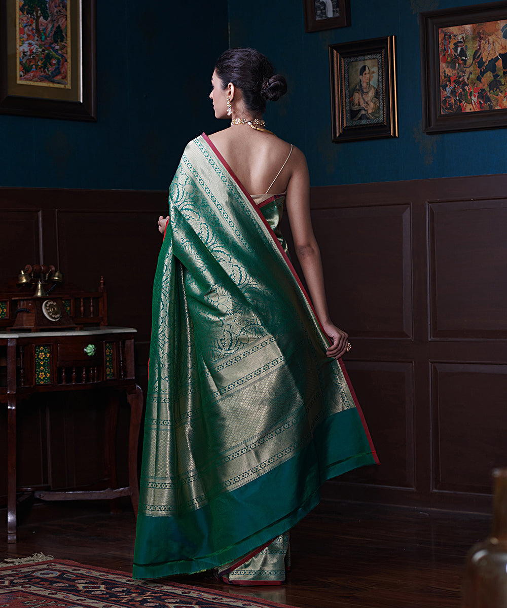 Emerald_Green_Handloom_Pure_Katan_Silk_Brocade_Banarasi_Saree_With_Yellow_Contrast_Blouse_WeaverStory_03