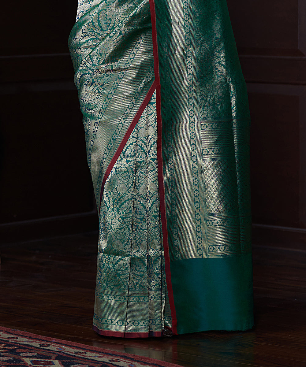 Emerald_Green_Handloom_Pure_Katan_Silk_Brocade_Banarasi_Saree_With_Yellow_Contrast_Blouse_WeaverStory_04