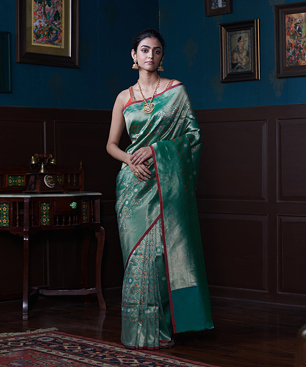 Handloom_Emerald_Green_Pure_Katan_Silk_Meenakari_Banarasi_Saree_With_Yellow_Blouse_WeaverStory_02