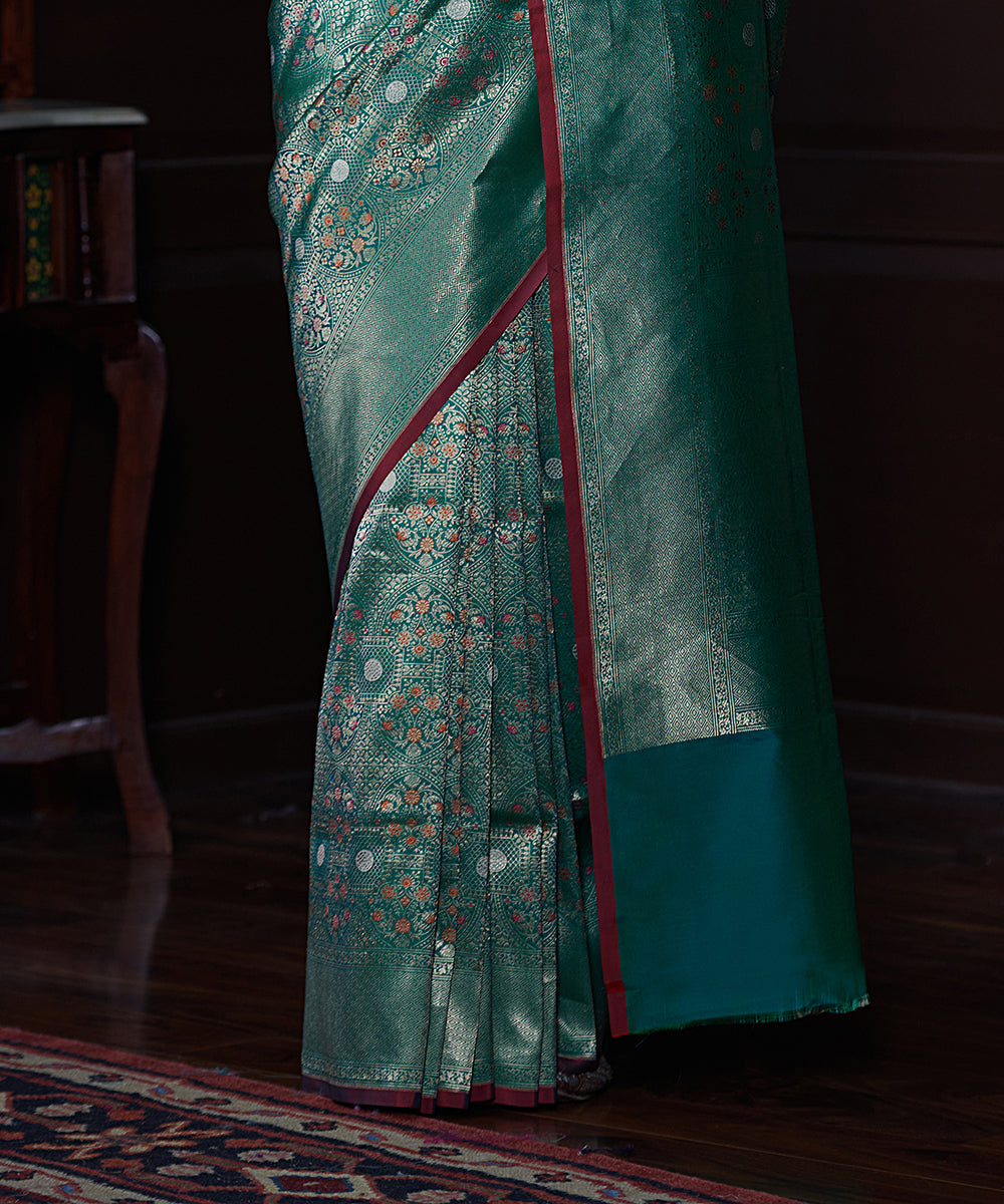Handloom_Emerald_Green_Pure_Katan_Silk_Meenakari_Banarasi_Saree_With_Yellow_Blouse_WeaverStory_04