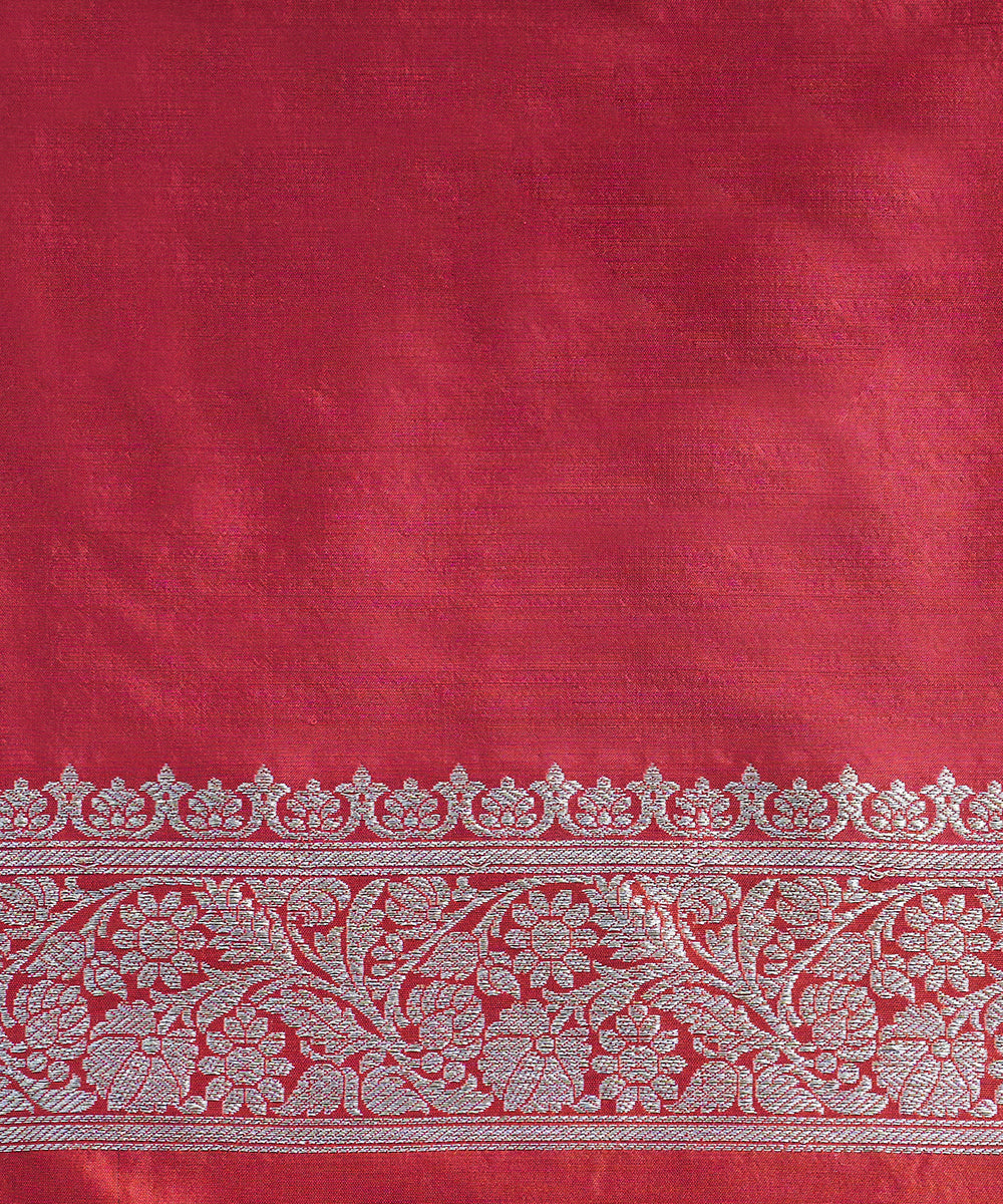 Black_And_Grey_Handloom_Reshmi_Tanchoi_Banarasi_Saree_With_Zari_Meenakari_Border_WeaverStory_05