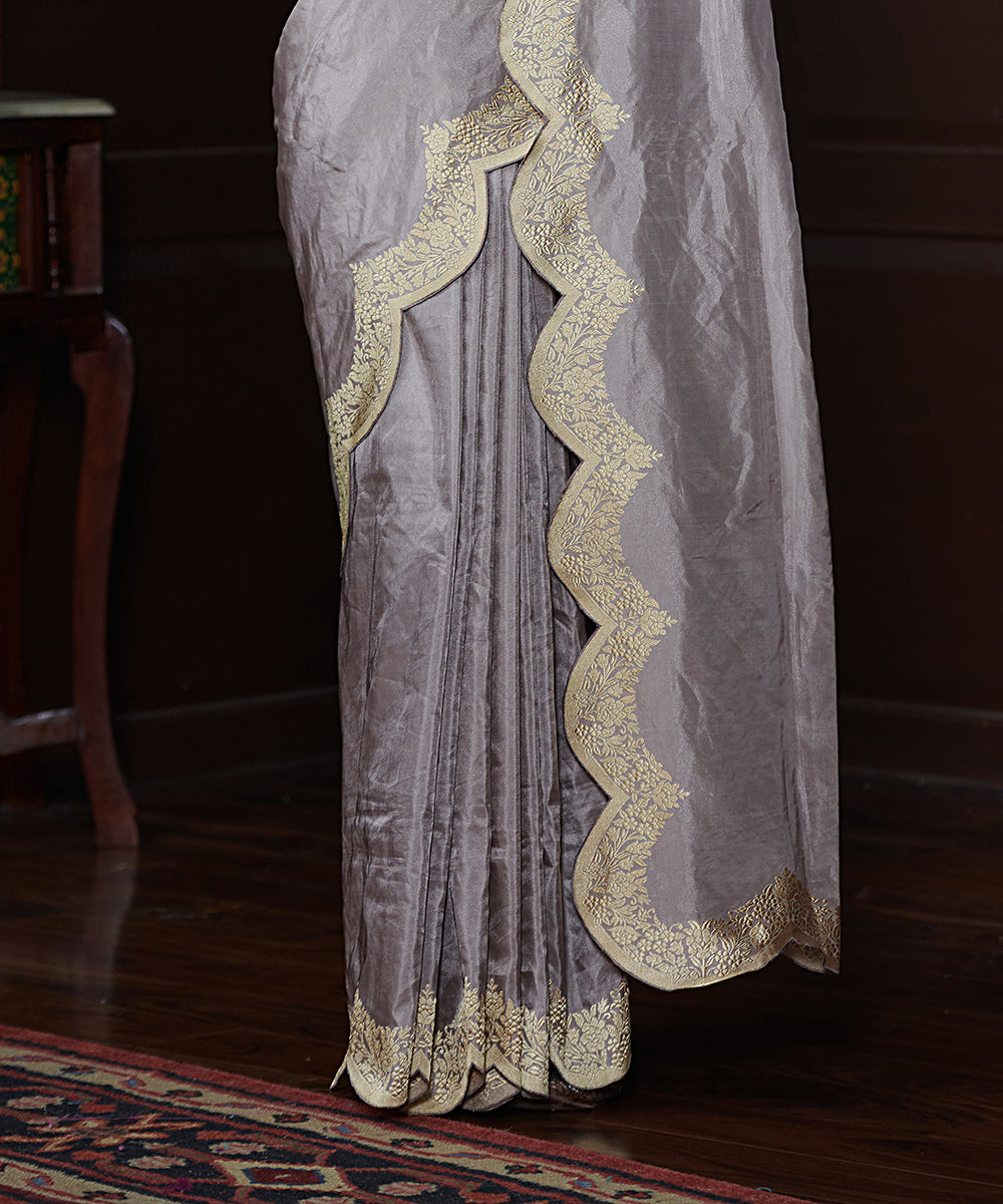 Grey_Handloom_Tissue_Silk_Banarasi_Saree_With_Scalloped_Borders_WeaverStory_04