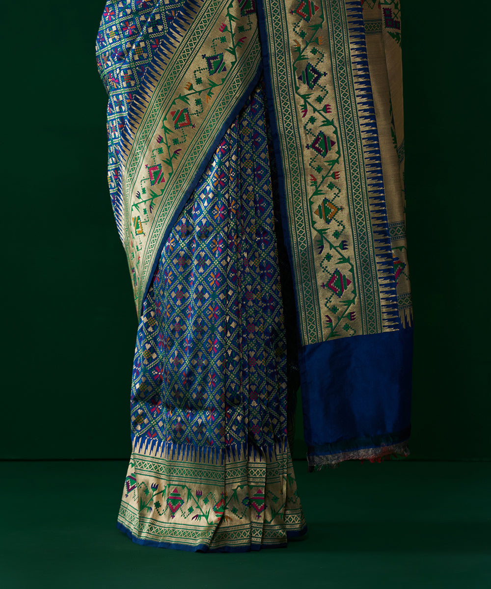 Handloom_Blue_Double_Warp_Pure_Katan_Silk_Banarasi_Patola_Saree_With_Paithani_Border_WeaverStory_04