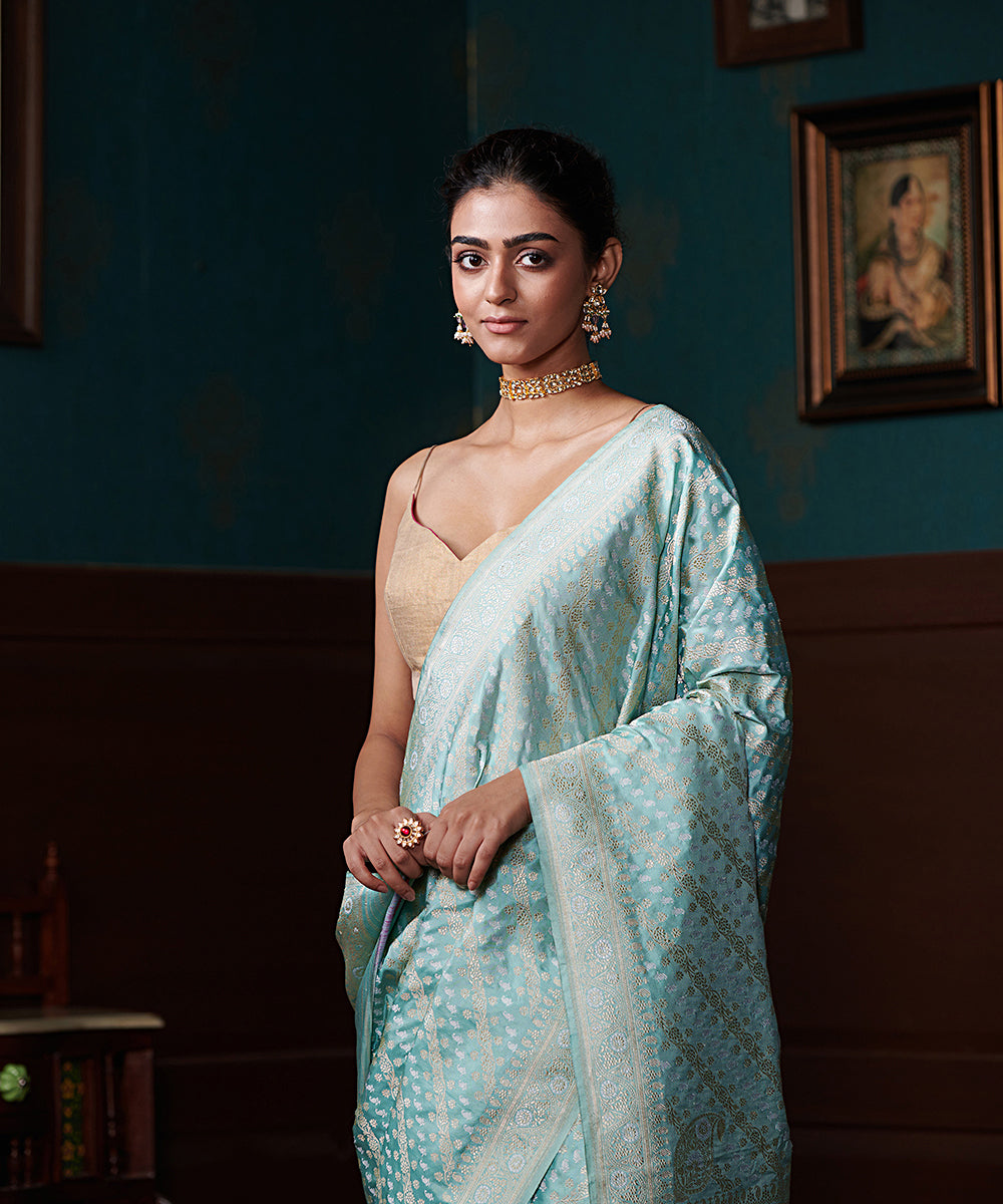 Powder_Blue_Handloom_Pure_Katan_Silk_Banarasi_Saree_With_Aada_Zari_Jaal_WeaverStory_01