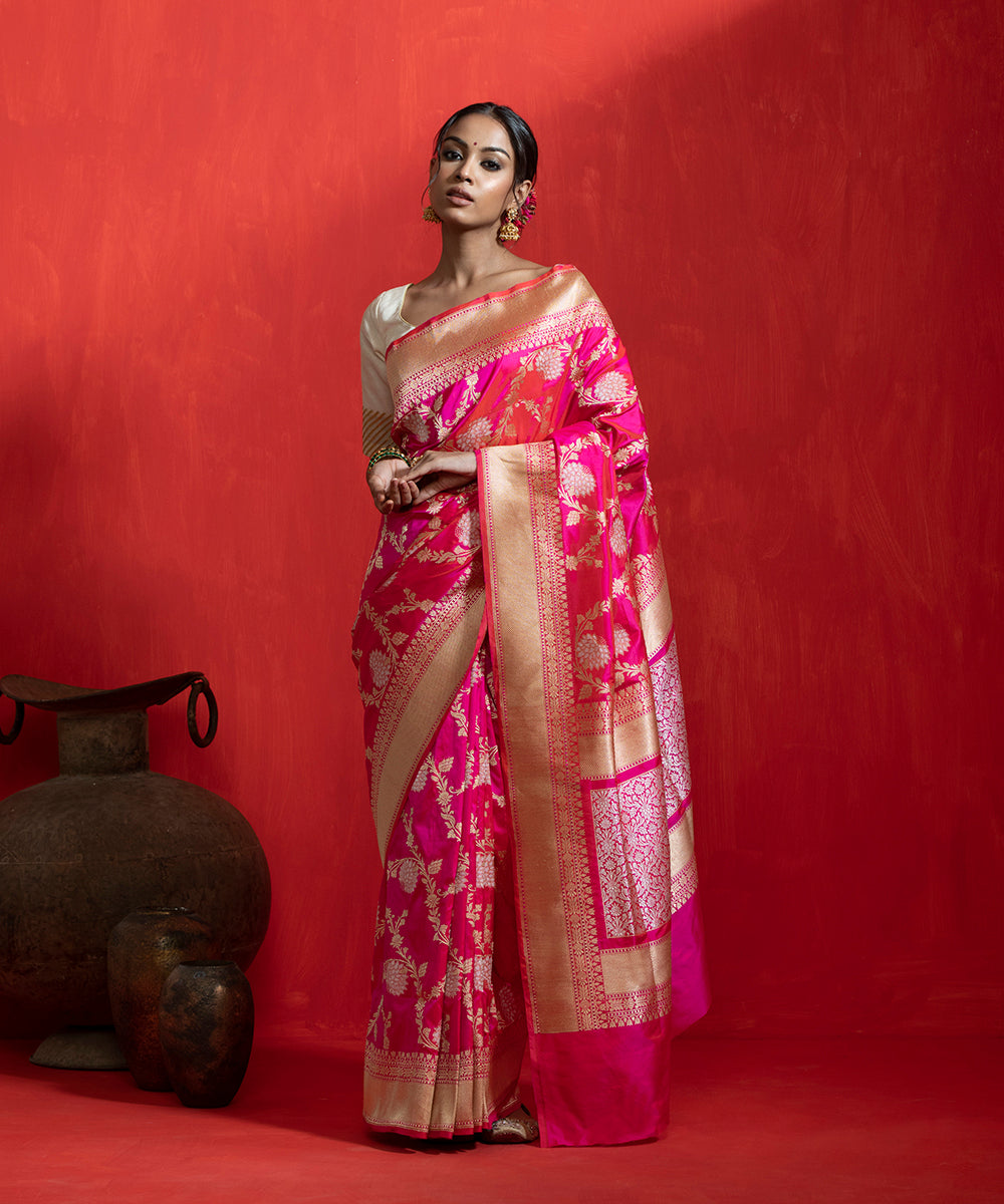 Handloom_Hot_Pink_And_Orange_Dual_Tone_Pure_Katan_Silk_Banarasi_Saree_With_Kadhwa_Jaal_WeaverStory_02