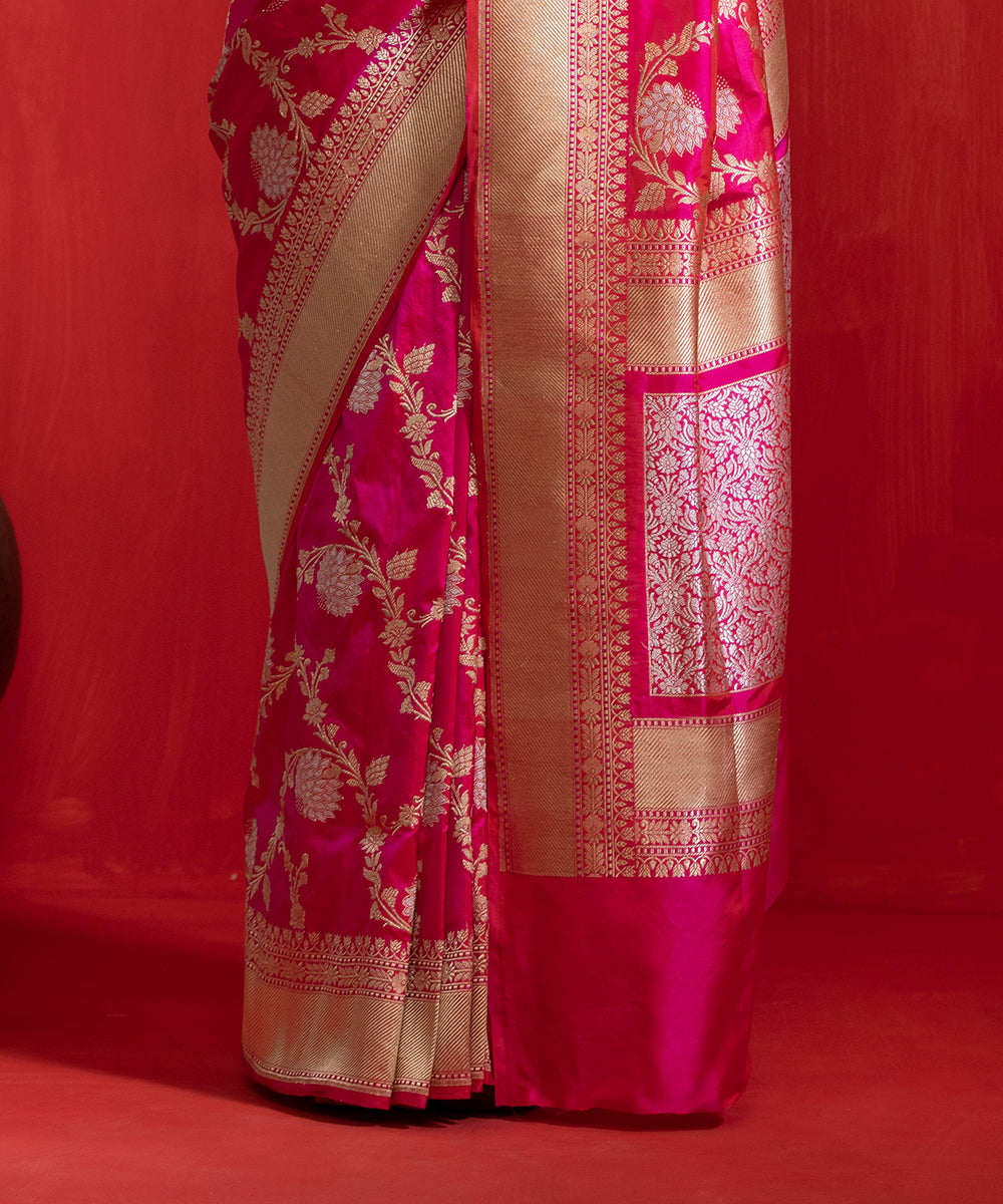 Handloom_Hot_Pink_And_Orange_Dual_Tone_Pure_Katan_Silk_Banarasi_Saree_With_Kadhwa_Jaal_WeaverStory_04
