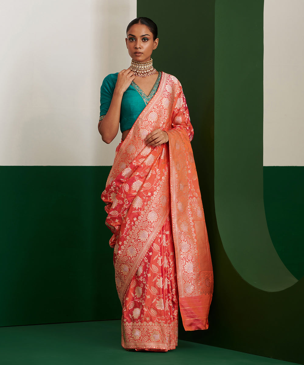Orange_And_Pink_Handloom_Pure_Katan_Silk_Banarasi_Saree_With_Sona_Rupa_Jaal_WeaverStory_02