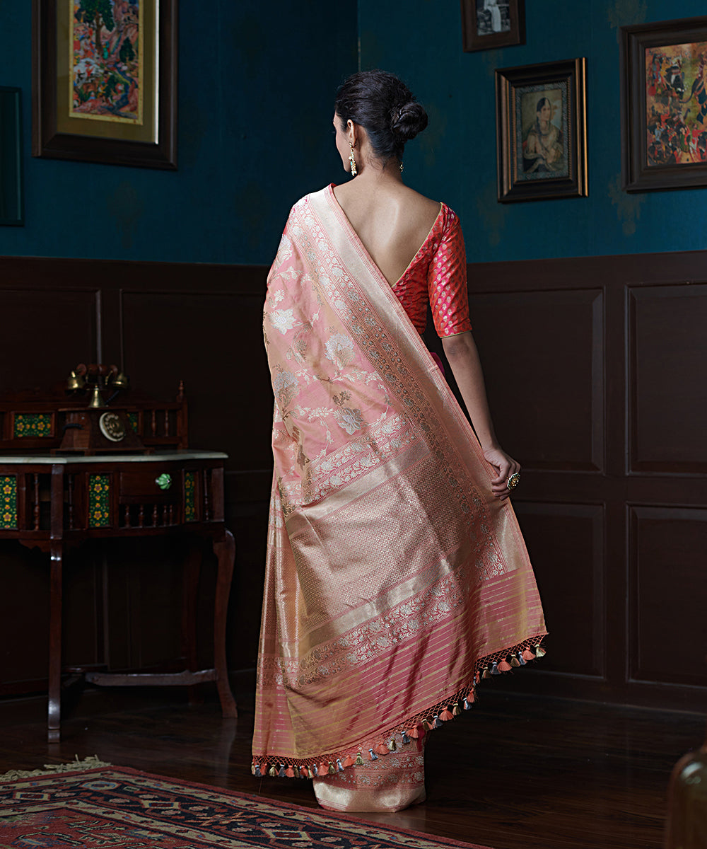 Handloom_Pink_And_Peach_Dual_Tone_Pure_Katan_Silk_Banarasi_Saree_With_Sona_Rupa_Zari_Jaal_WeaverStory_03