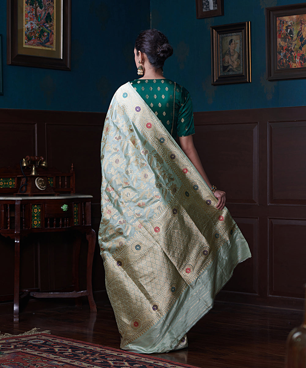 Light_Green_Handloom_Pure_Katan_Silk_Banarasi_Saree_With_Meenakari_Kadhwa_Jaal_WeaverStory_03