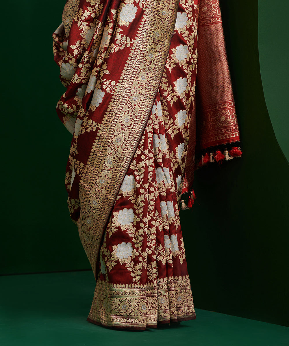 Handloom_Maroon_Pure_Katan_Silk_Banarasi_Saree_WIth_Ektara_Angoor_Jaal_WeaverStory_04