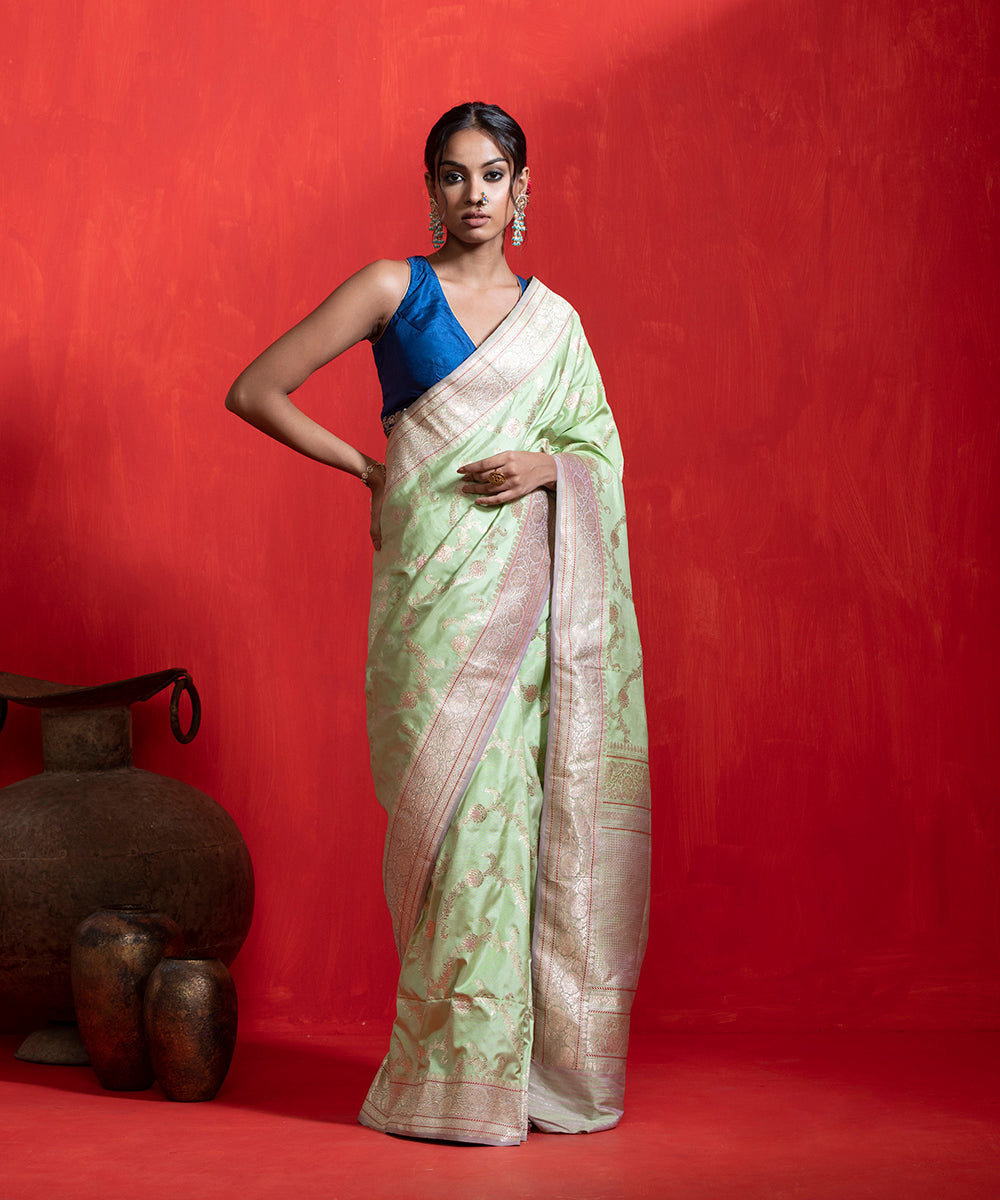 Handloom_Light_Green_Ektara_Pure_Katan_Silk_Banarasi_Jangla_Saree_With_Purple_Border_WeaverStory_02