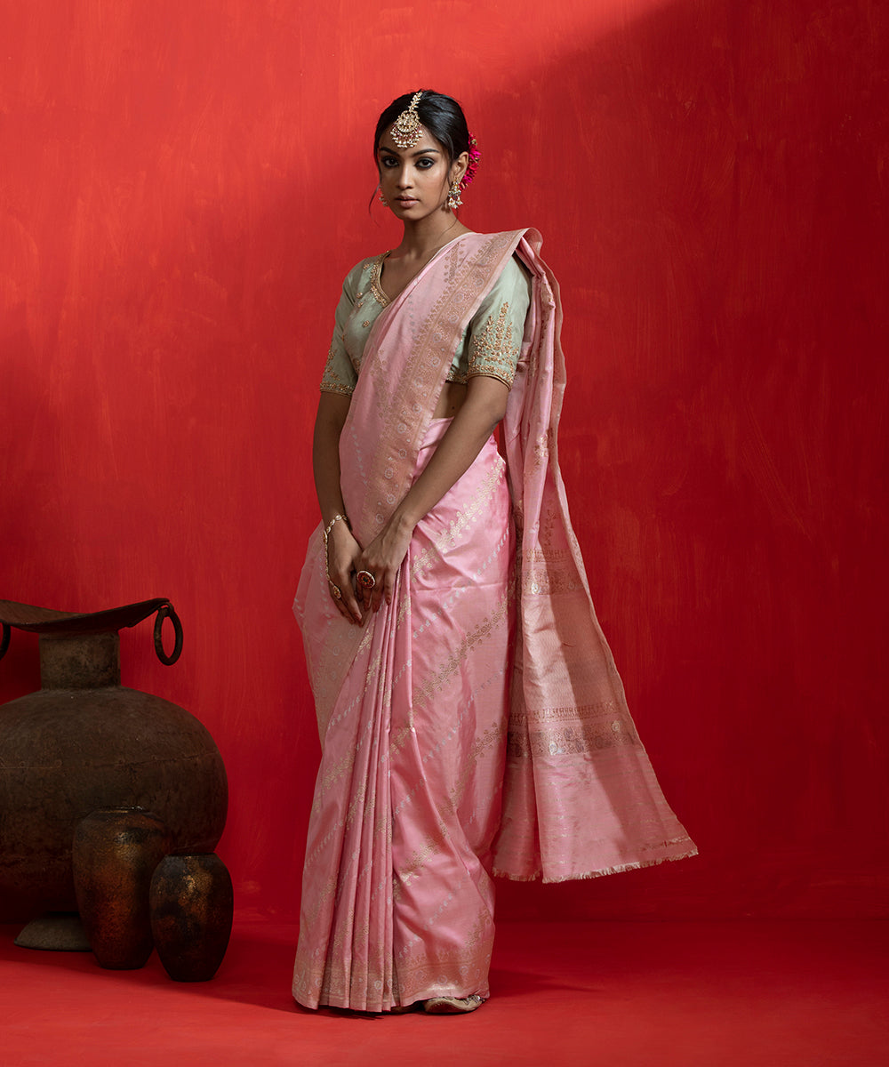 Handloom_Rose_Pink_Pure_Katan_Silk_Banarasi_Saree_With_Aada_Bel_WeaverStory_02
