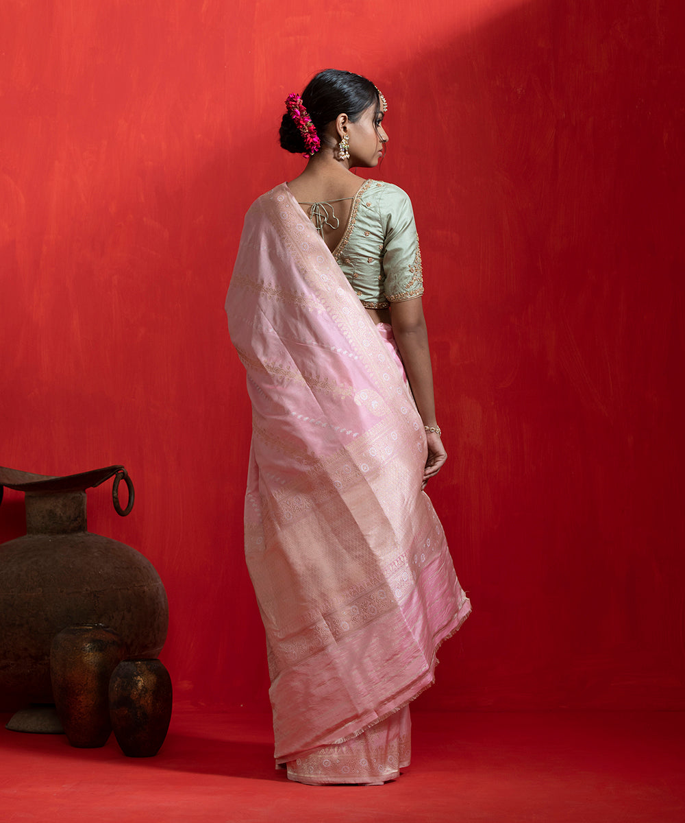 Handloom_Rose_Pink_Pure_Katan_Silk_Banarasi_Saree_With_Aada_Bel_WeaverStory_03