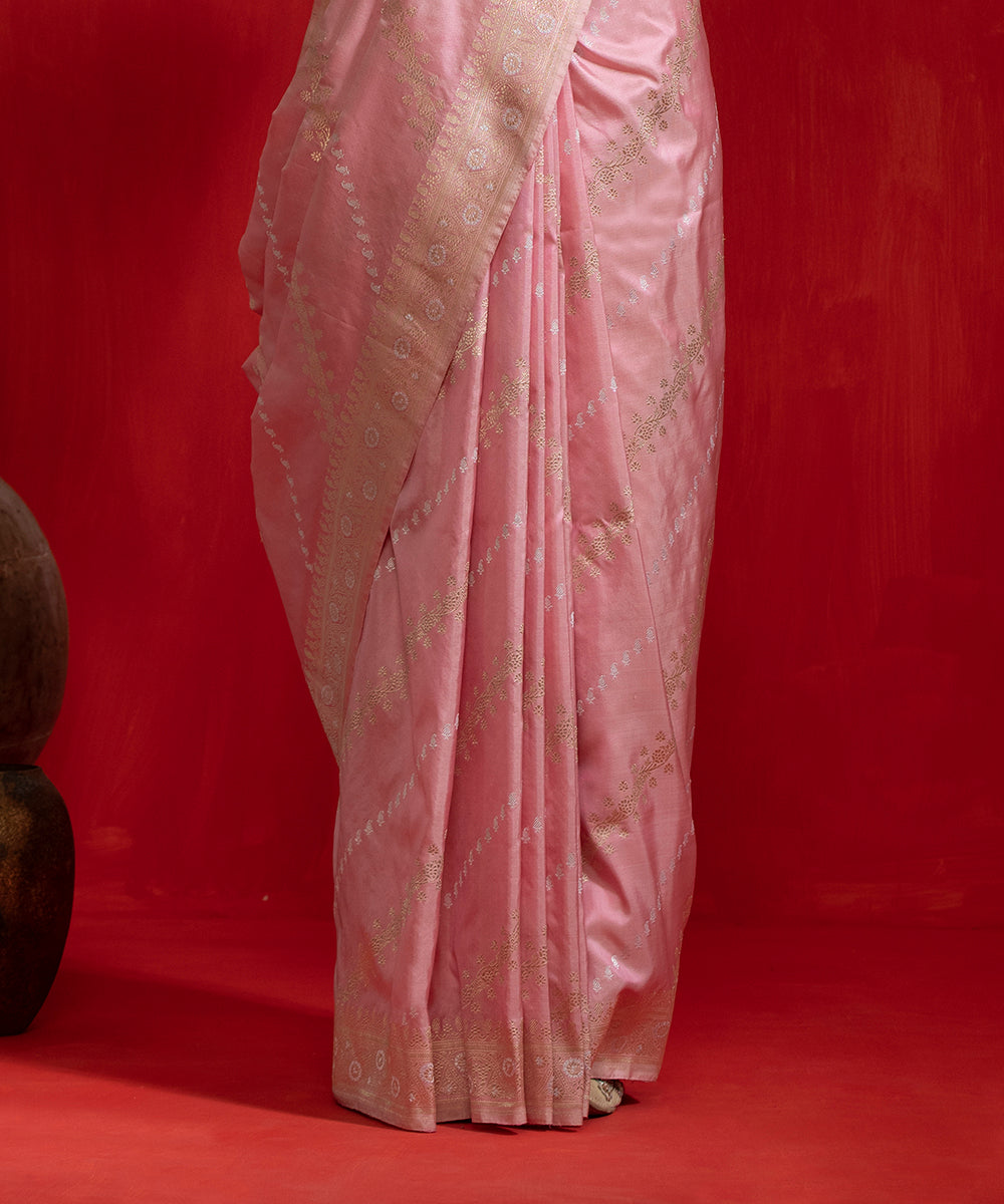 Handloom_Rose_Pink_Pure_Katan_Silk_Banarasi_Saree_With_Aada_Bel_WeaverStory_04