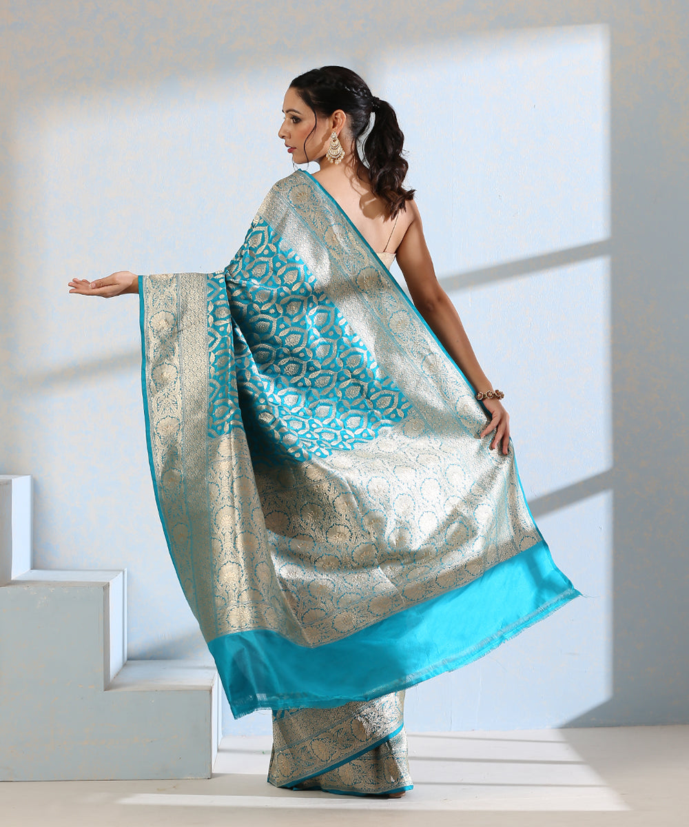 Handloom_Turquoise_Pure_Katan_Silk_Banarasi_Saree_with_Zari_Jaal_WeaverStory_03