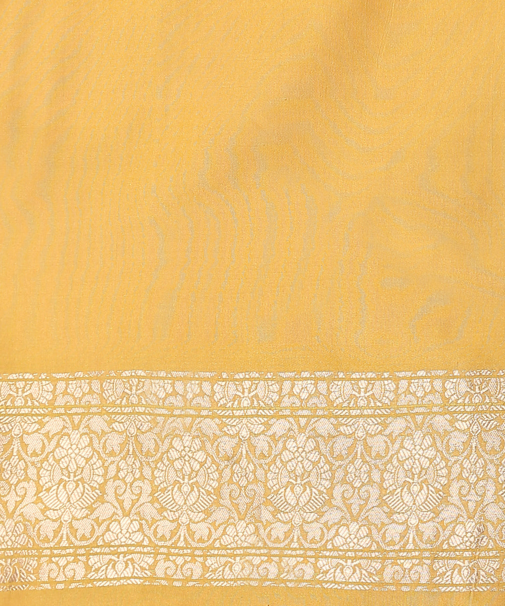 Handloom_Mustard_Pure_Katan_Silk_Banarasi_Saree_with_Zari_Jaal_WeaverStory_05