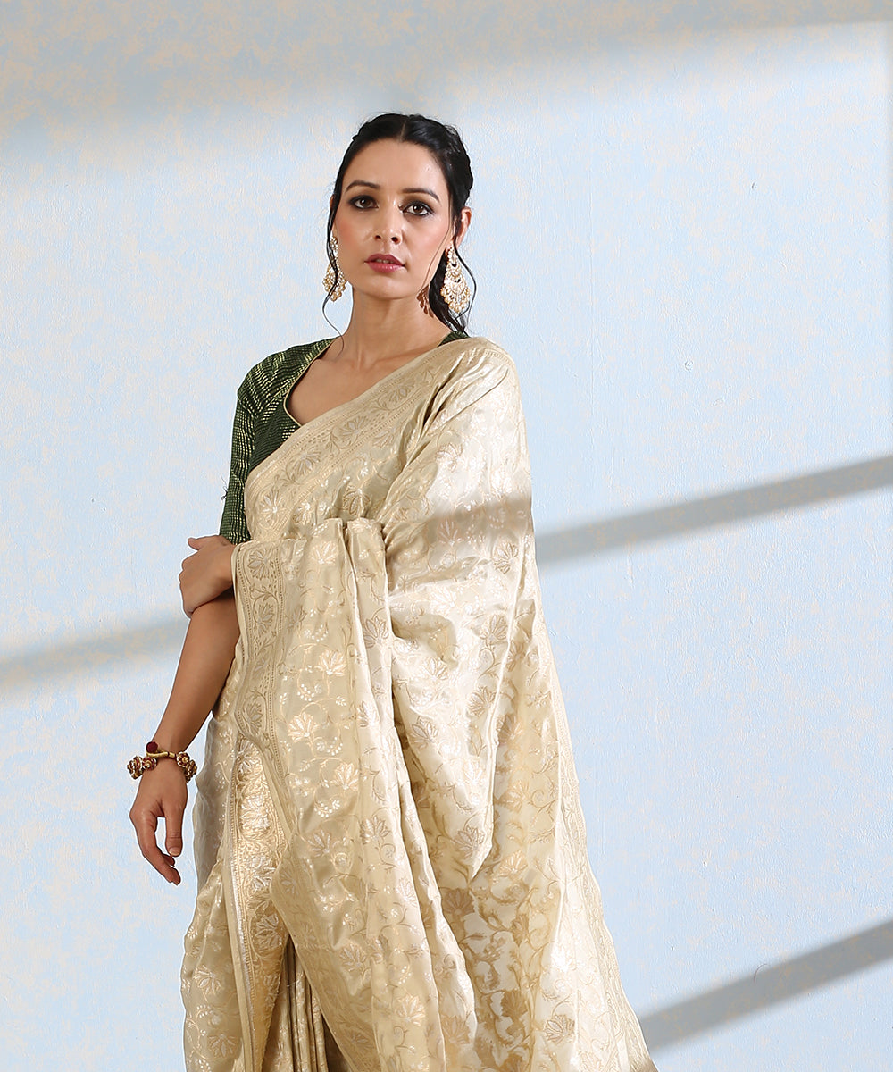 Beige_Handloom_Pure_Katan_Silk_Banarasi_Saree_With_Floral_Meenakari_Jangla_Design_WeaverStory_01