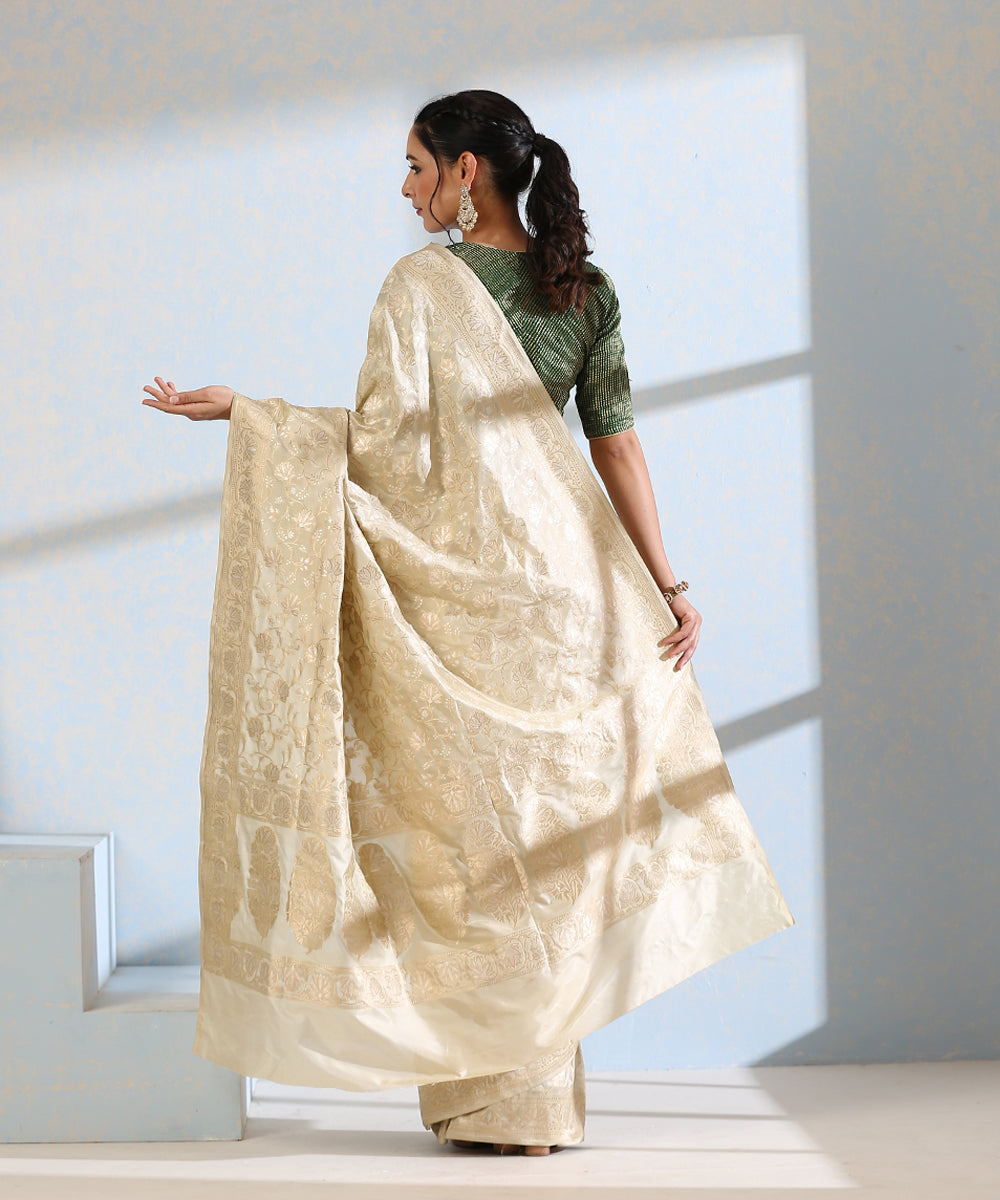 Beige_Handloom_Pure_Katan_Silk_Banarasi_Saree_With_Floral_Meenakari_Jangla_Design_WeaverStory_03