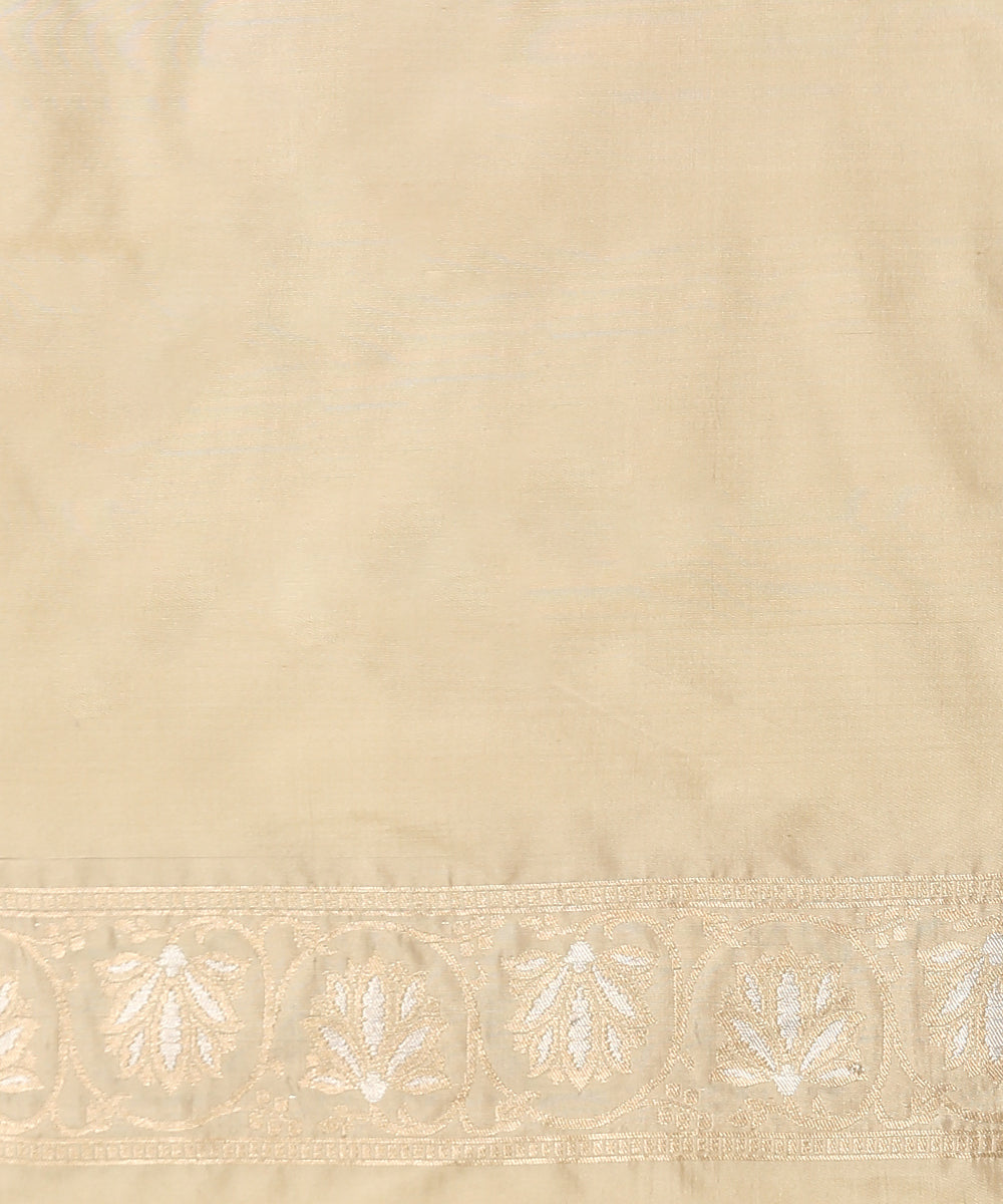 Beige_Handloom_Pure_Katan_Silk_Banarasi_Saree_With_Floral_Meenakari_Jangla_Design_WeaverStory_05