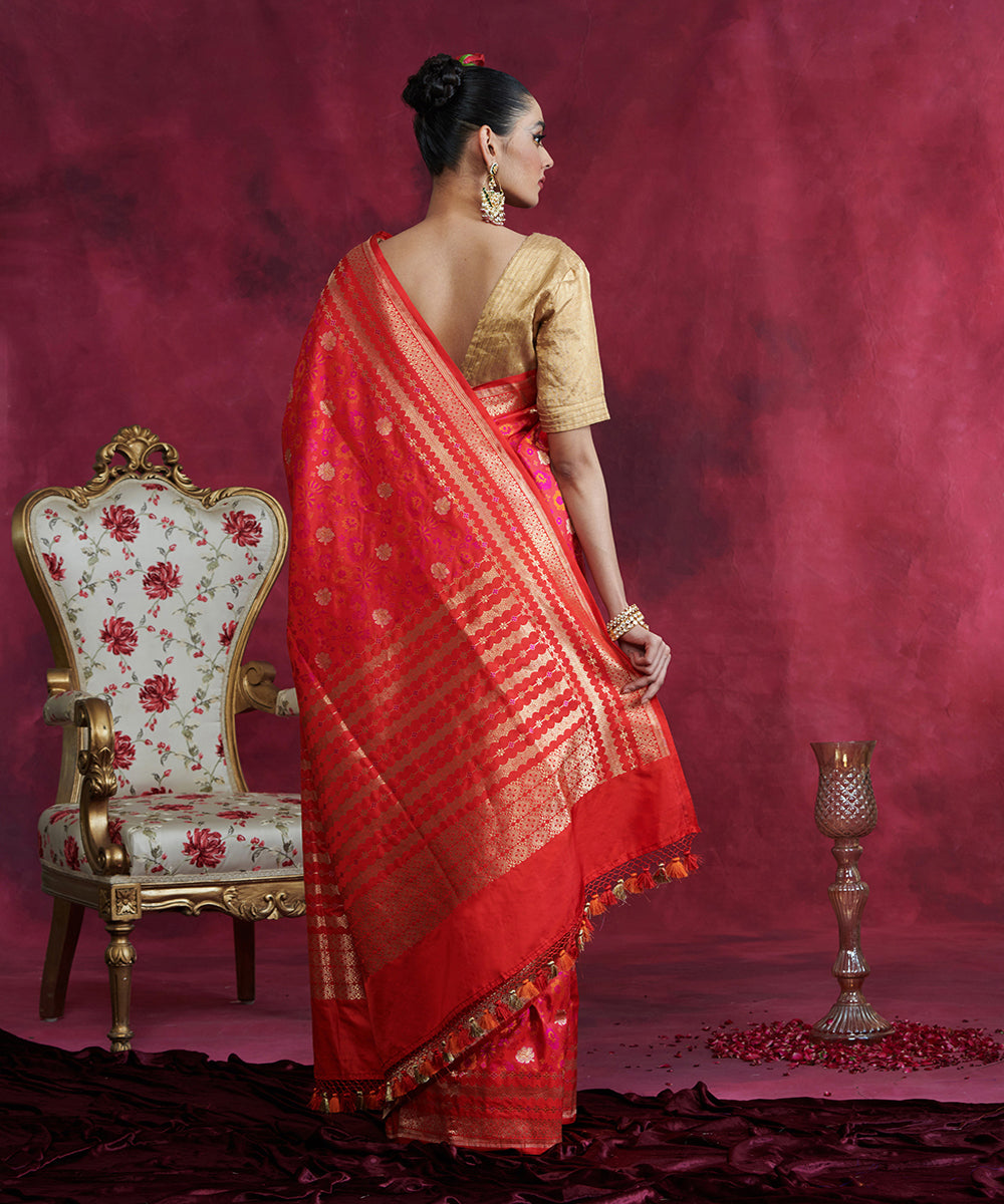Pink_And_Orange_Handloom_Pure_Katan_Jamawar_Banarasi_Saree_WeaverStory_03