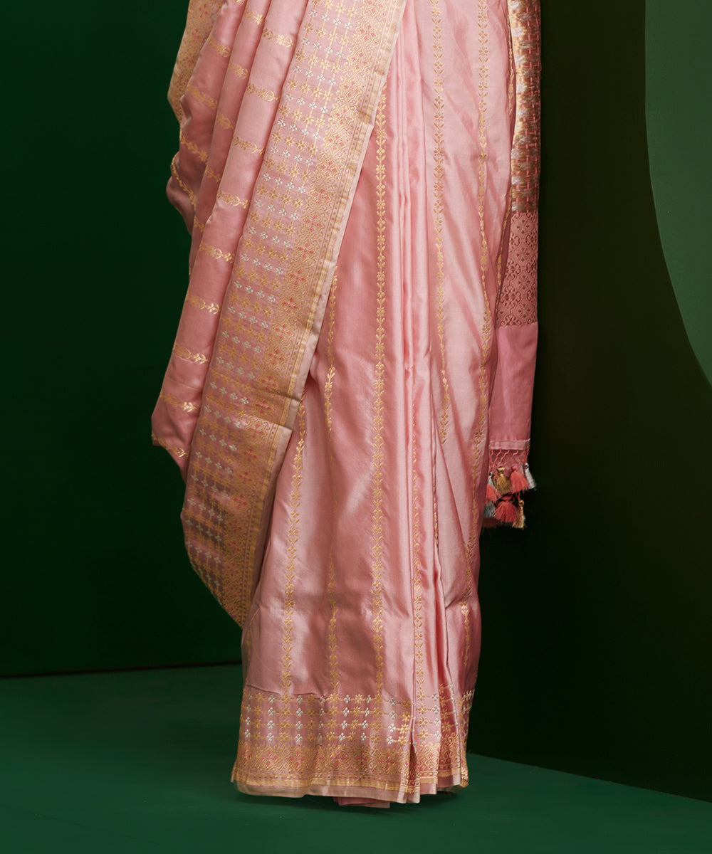 Light_Pink_Handloom_Mashroo_Silk_Banarasi_Saree_With_Zari_Stripes_WeaverStory_04