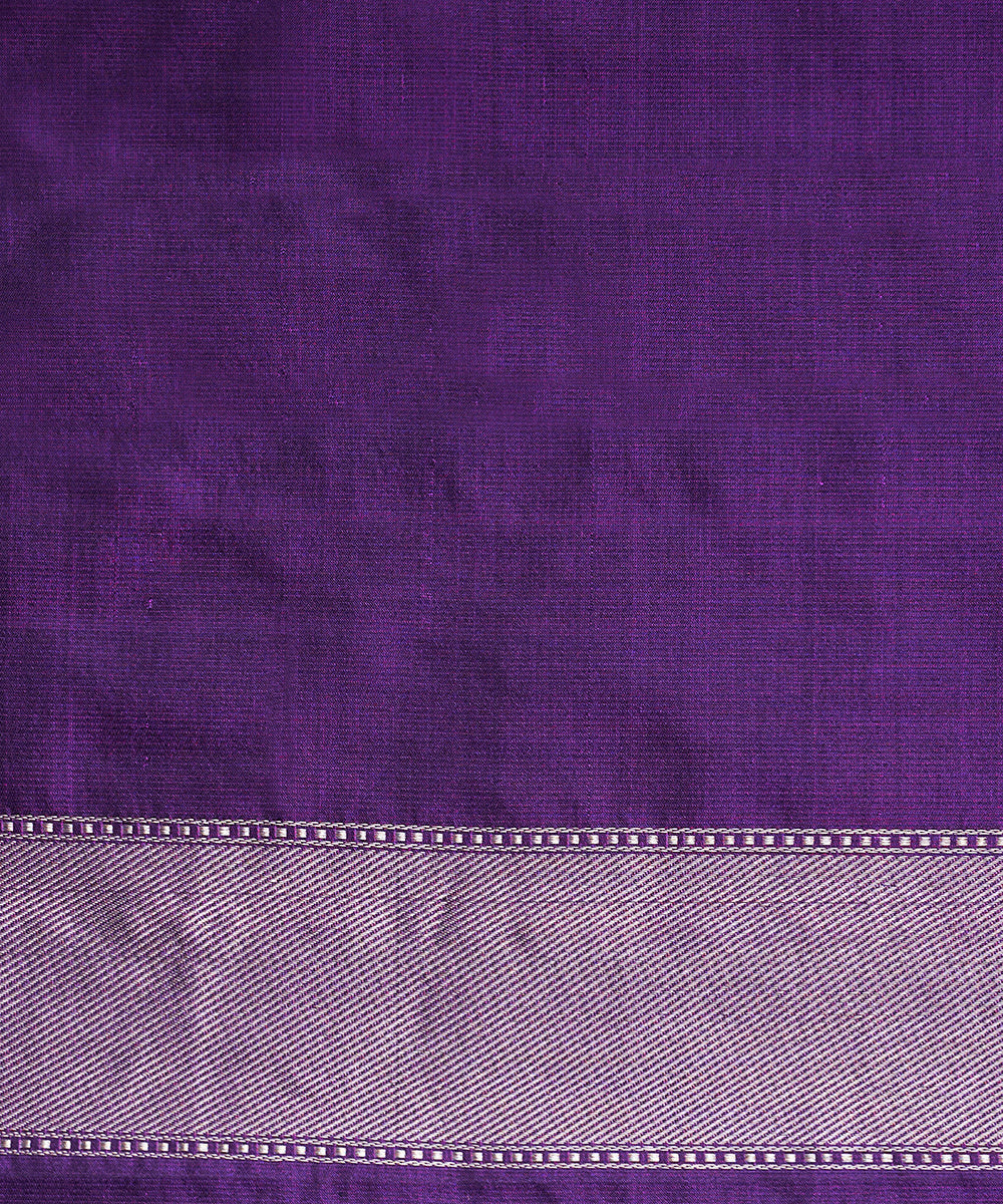 Handloom_Purple_And_Pink_Floral_Pure_Katan_Silk_Tanchoi_Banarasi_Saree_With_Zari_Border_WeaverStory_05