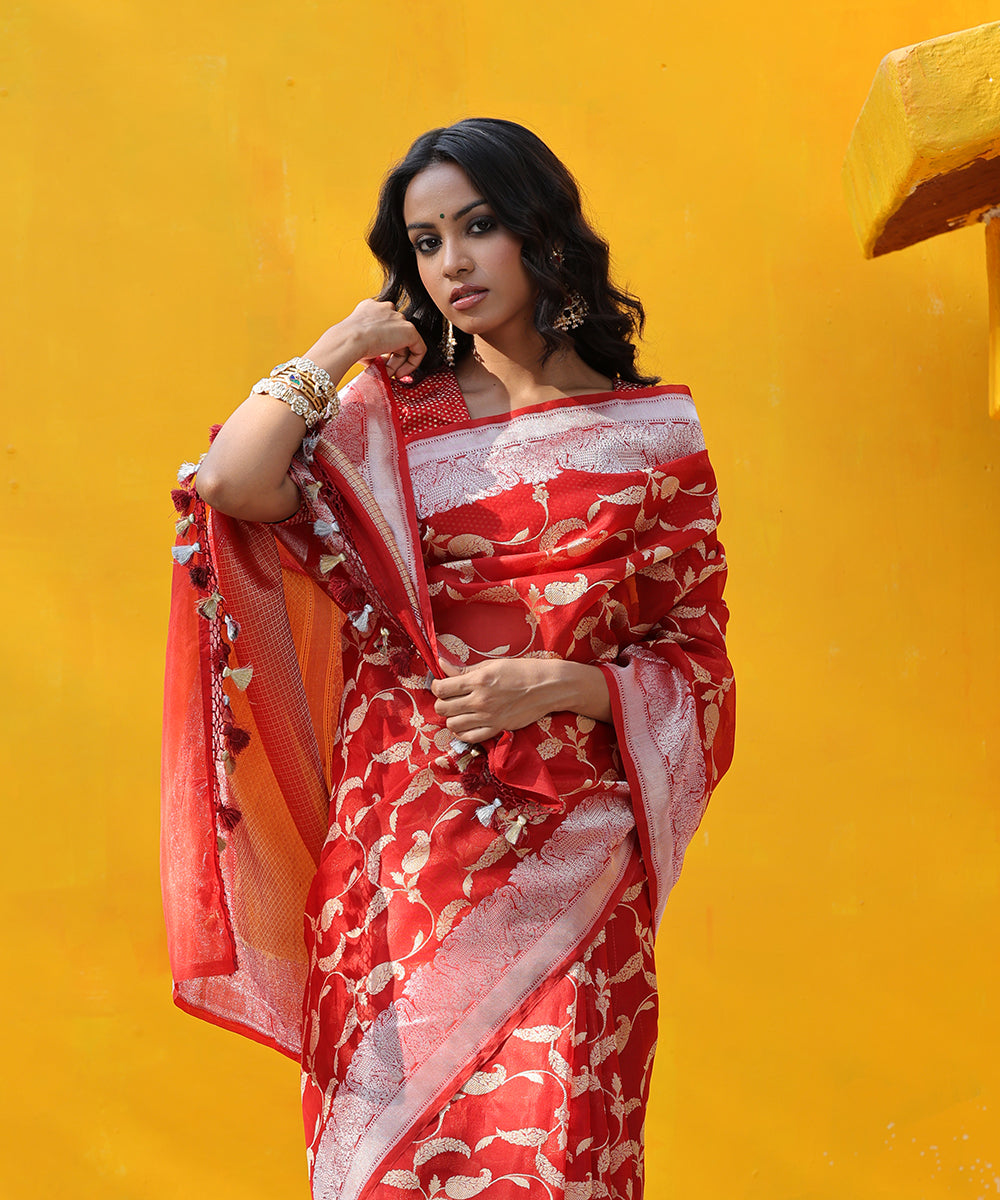 Red_Handloom_Pure_Kora_Silk_Banarasi_Saree_With_All_Over_Jaal_WeaverStory_01