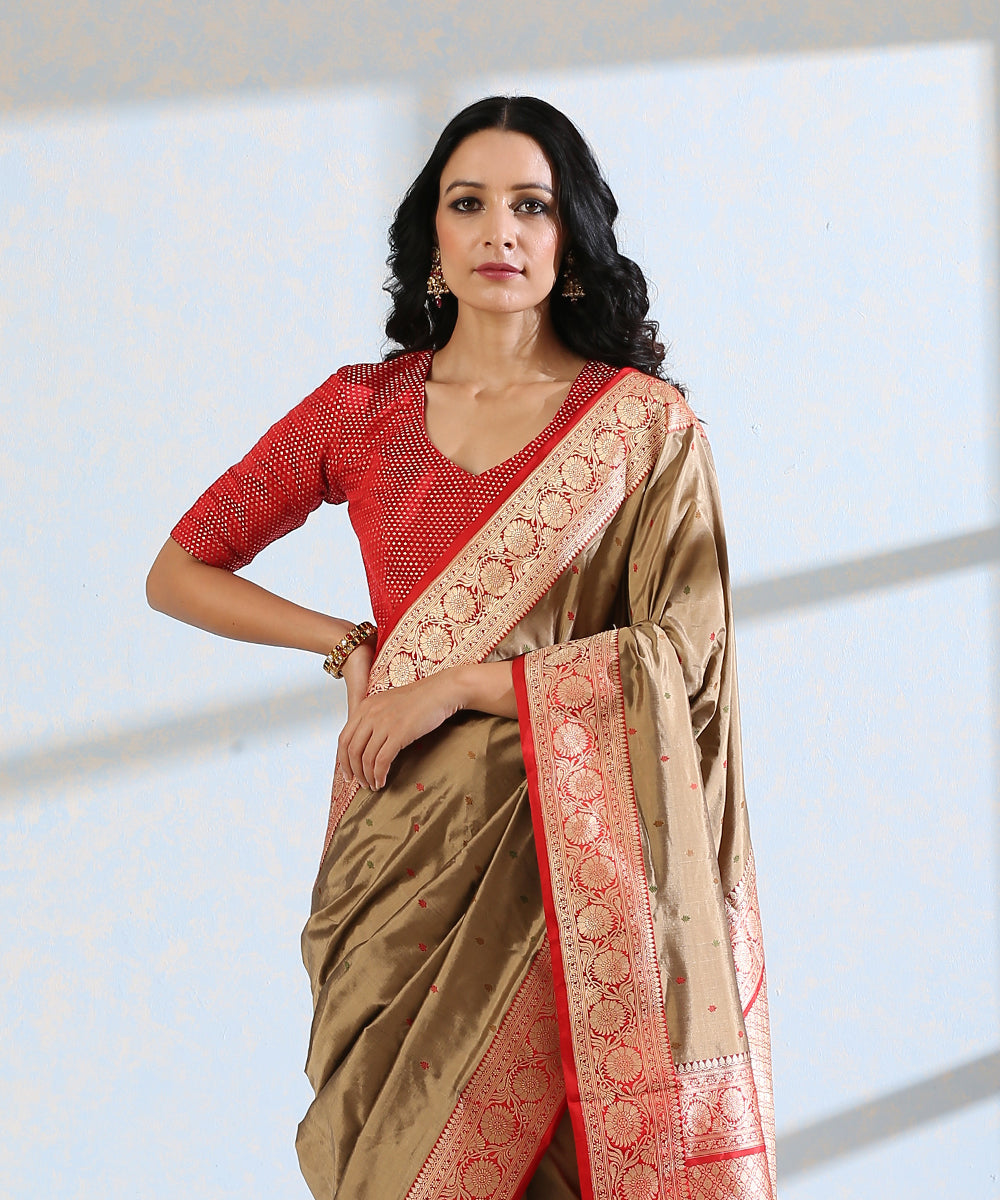 Brown_Handloom_Pure_Katan_Silk_Resham_Booti_Banarasi_Saree_With_Red_Border_WeaverStory_01