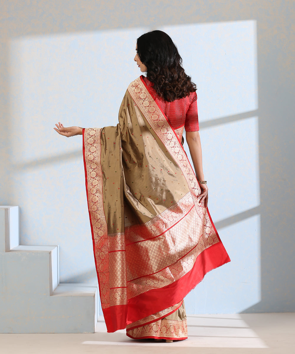 Brown_Handloom_Pure_Katan_Silk_Resham_Booti_Banarasi_Saree_With_Red_Border_WeaverStory_03