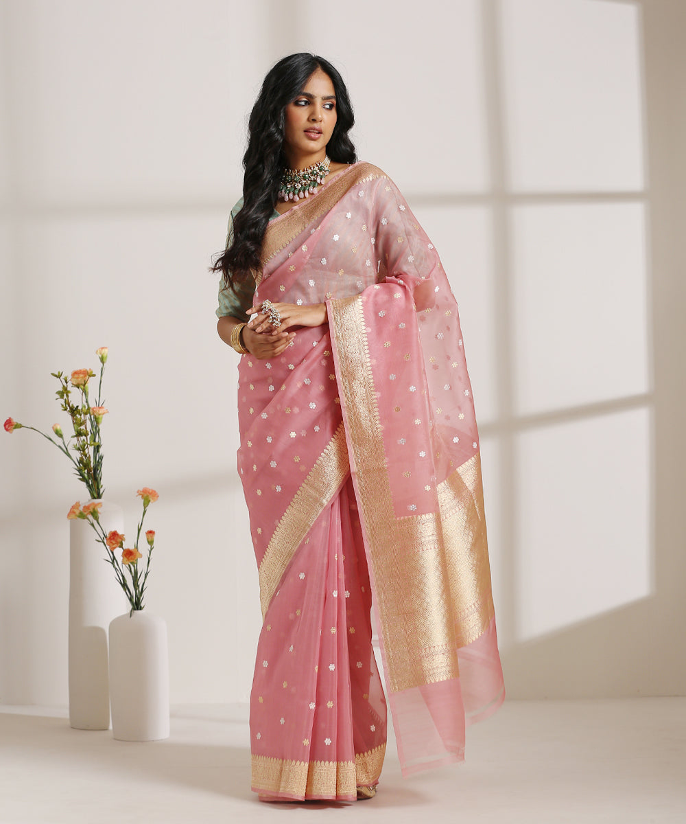 Handloom_Rose_Pink_Kora_Silk_Banarasi_Saree_With_Delicate_Kadhwa_Booti_WeaverStory_02