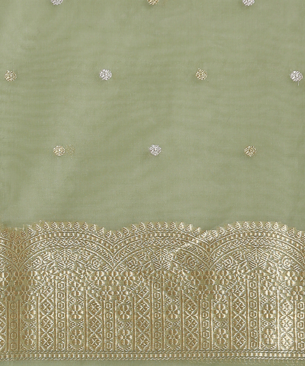 Handloom_Green_Kora_Silk_Banarasi_Saree_With_Paisley_Kadhwa_Booti_WeaverStory_05