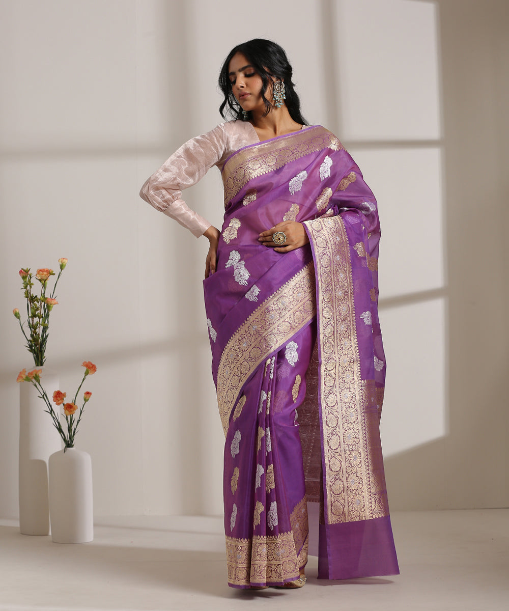 Handloom_Voilet_Kora_Silk_Banarasi_Saree_With_Kadhwa_Booti_WeaverStory_02