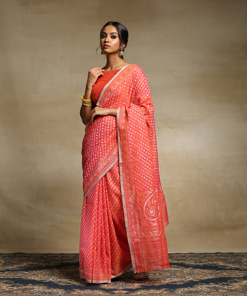 Handloom_Carrot_Pink_Pure_Cotton_Banarasi_Jamdani_Saree_With_Aada_Jaal_WeaverStory_02