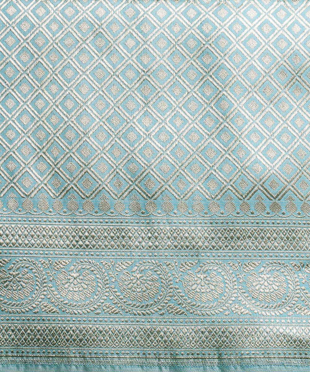 Handloom_Powder_Blue_Pure_Katan_Silk_Banarasi_Saree_With_Sona_Rupa_Jaal_WeaverStory_05