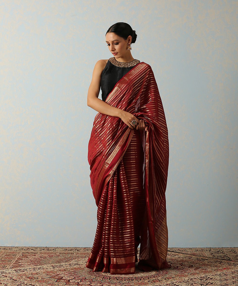 Wine_Handloom_Katan_Silk_Banarasi_Saree_With_Horizontal_Stripes_WeaverStory_02