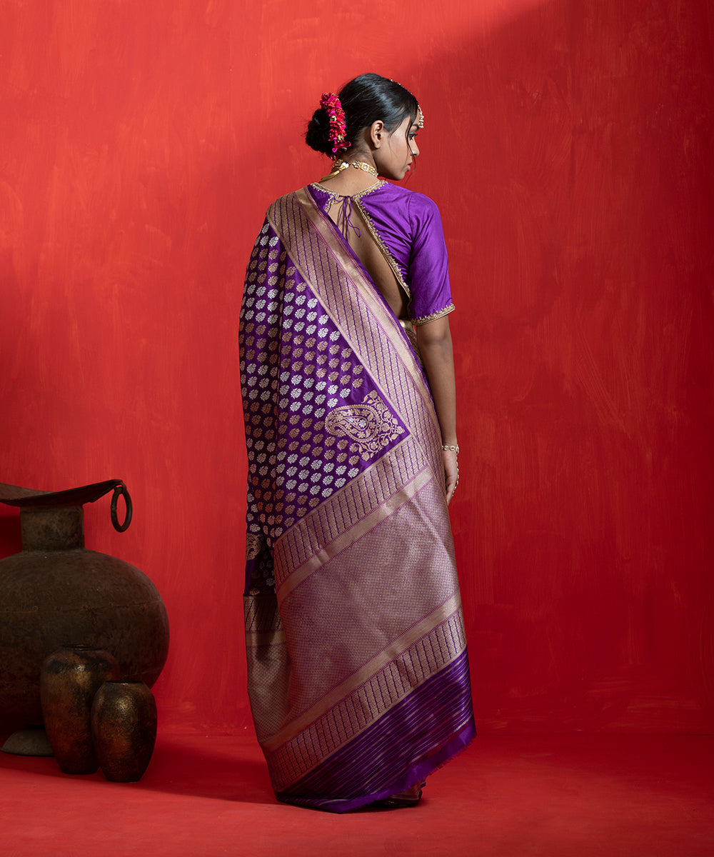 Purple_Handloom_Pure_Katan_Silk_Banarasi_Saree_With_Zari_Booti_WeaverStory_03