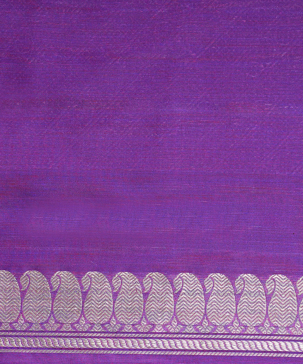 Purple_Handloom_Pure_Katan_Silk_Zari_Tanchoi_Banarasi_Saree_With_Paisley_Border_WeaverStory_05
