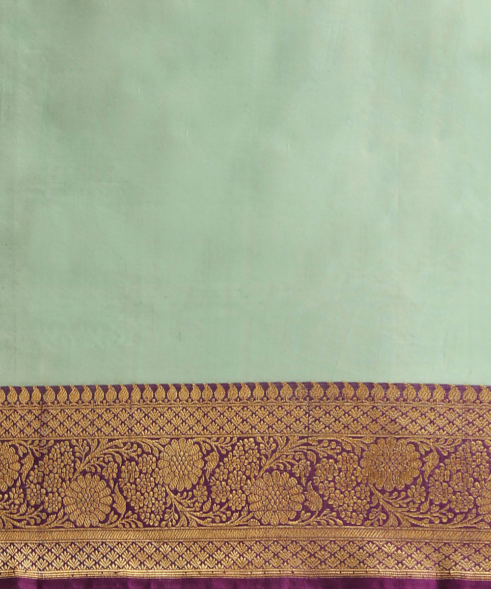 Sea_Green_Handloom_Pure_Kora_Silk_Tanchoi_Banarasi_Saree_With_Purple_Kadhwa_Border_WeaverStory_05