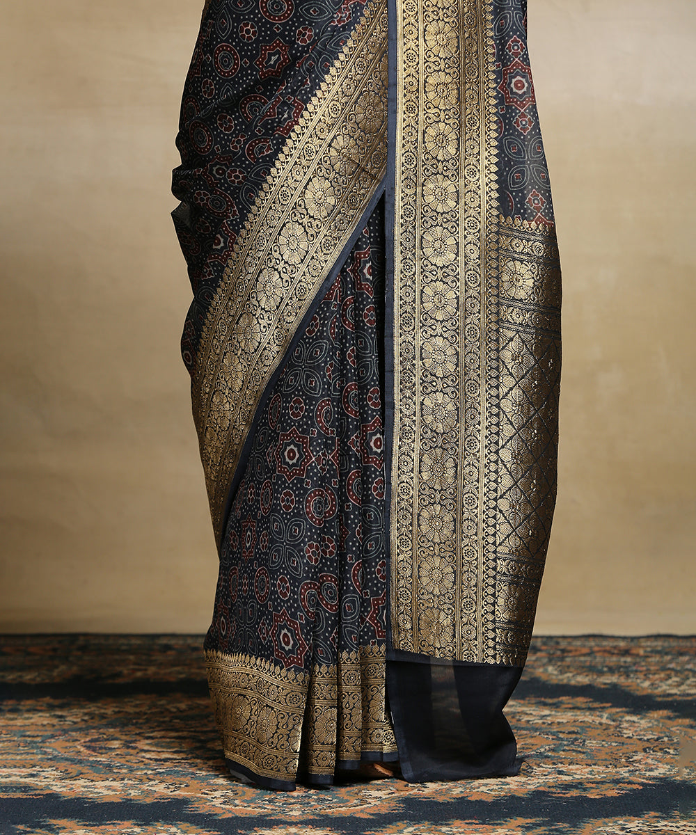 Handloom_Blue_Pure_Georgette_Banarasi_Saree_With_Ajrakh_Printing_And_Zari_Border_WeaverStory_04