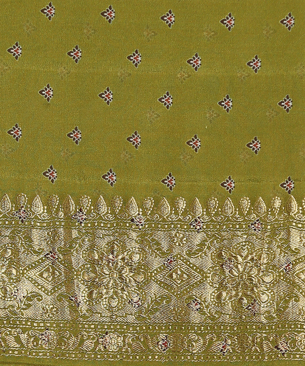 Henna_Green_Handloom_Pure_Georgette_Banarasi_Saree_With_Ajrakh_Printing_And_Zari_Border_WeaverStory_05