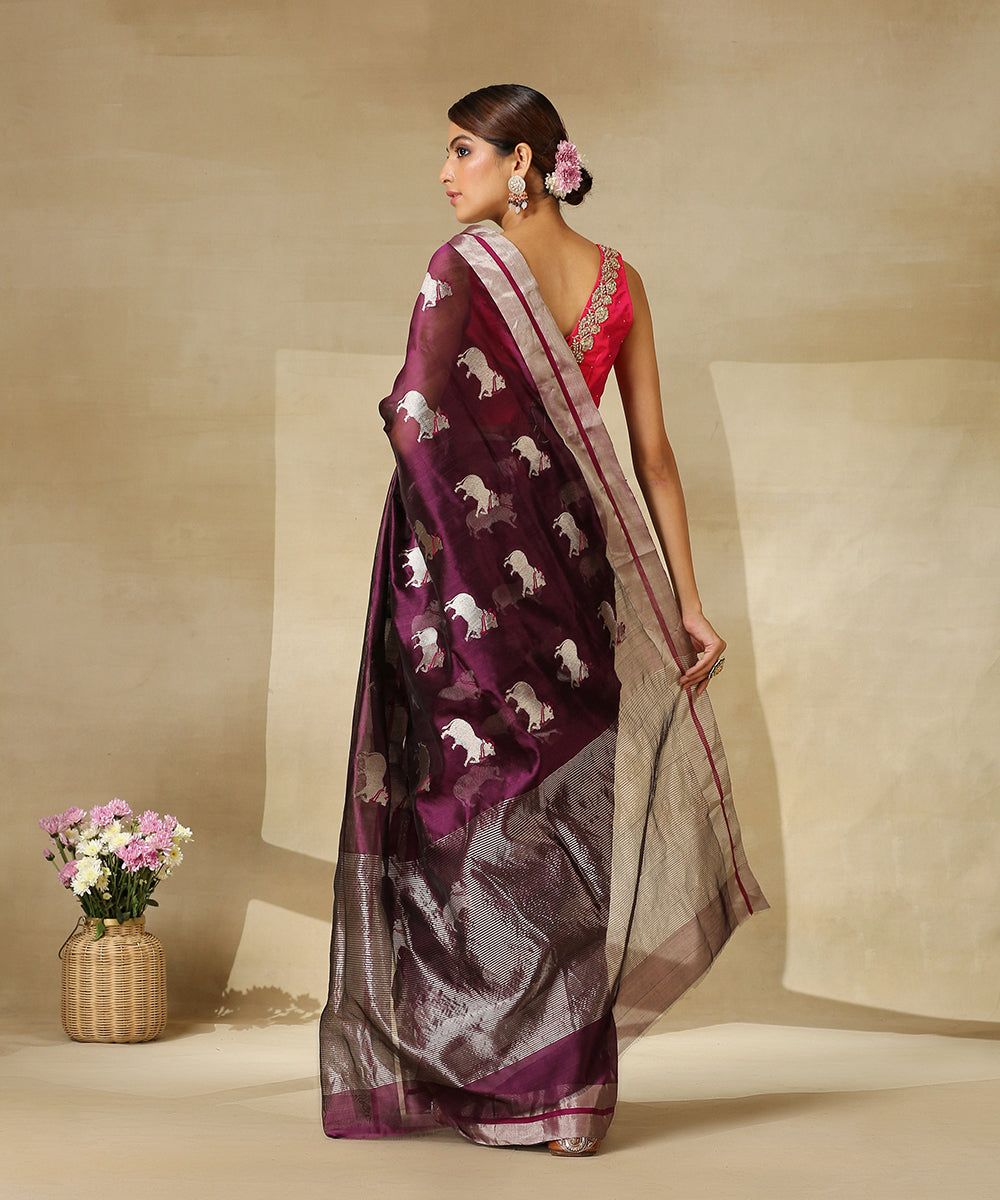 Wine_Handloom_Pure_Silk_Chanderi_Saree_With_Eknaliya_Nandi_Motifs_WeaverStory_03