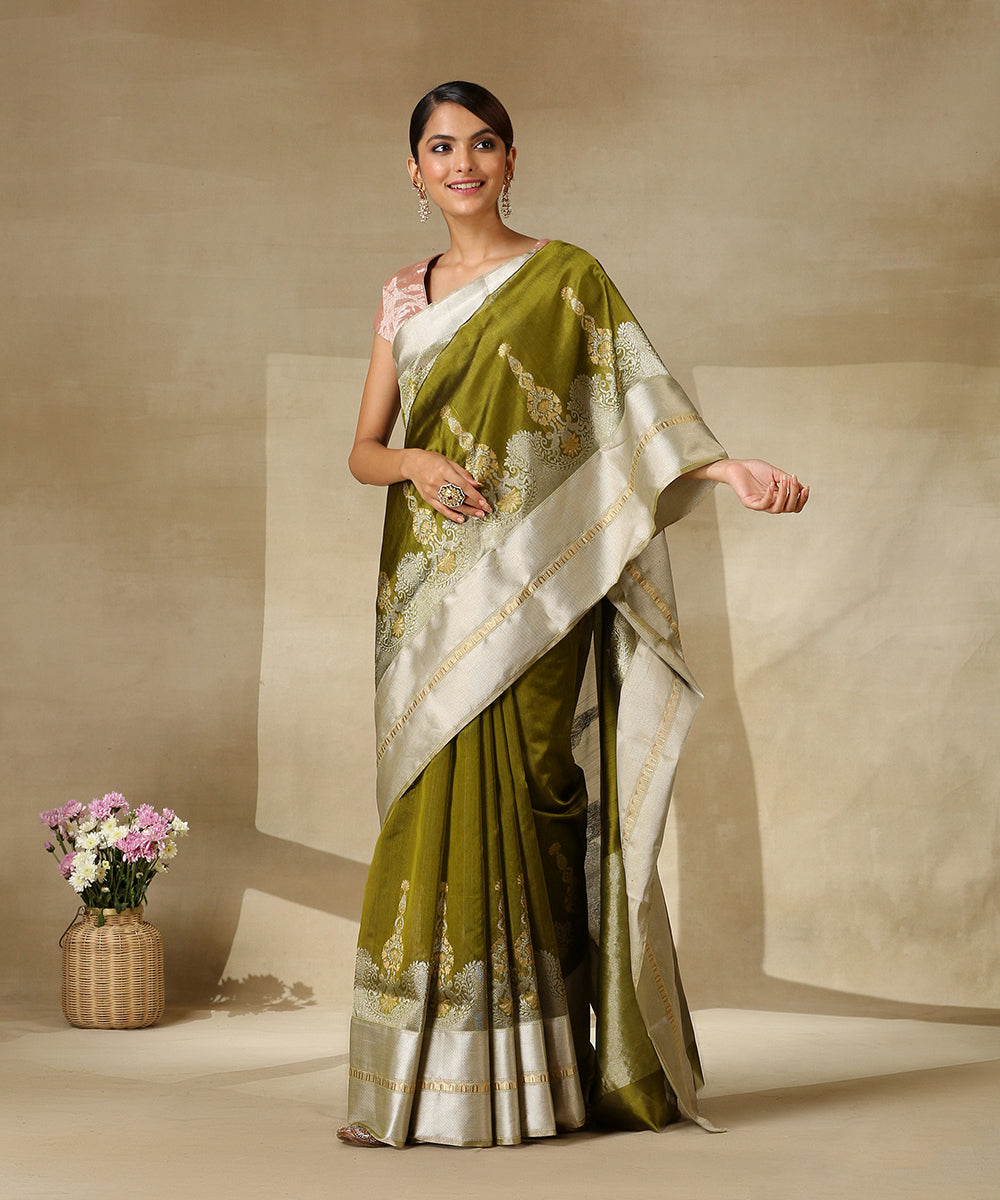 Handloom_Henna_Green_Pure_Silk_Chanderi_Saree_With_Broad_Silver_And_Gold_Zari_Border_WeaverStory_02
