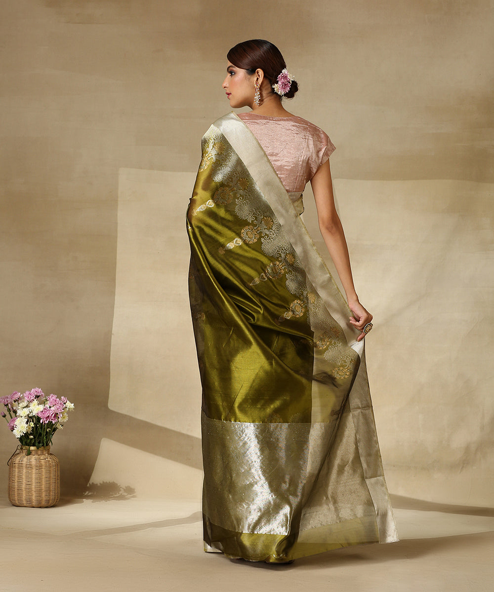 Handloom_Henna_Green_Pure_Silk_Chanderi_Saree_With_Broad_Silver_And_Gold_Zari_Border_WeaverStory_03