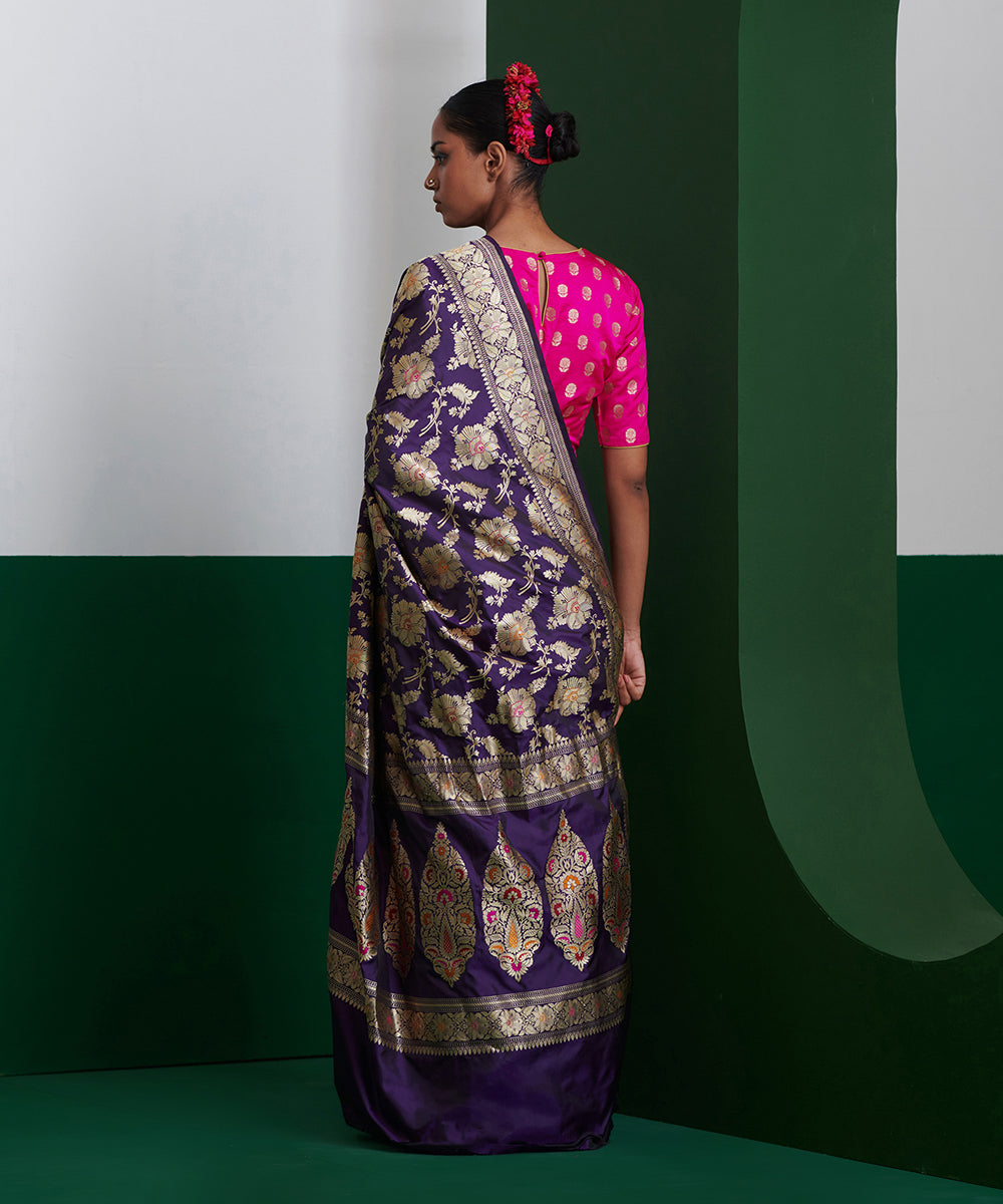 Handloom_Dark_Purple_Pure_Katan_Silk_Banarasi_Saree_With_Hibisicus_Flower_Motifs_WeaverStory_03